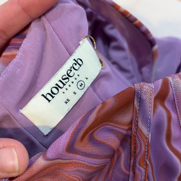 House of CB Swirl Patterned Crop Top - Picture 3 of 3